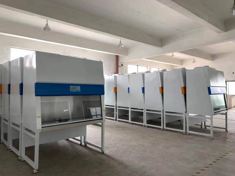 BioturvKaikkiisuuskaappi BioturvKaikkiisuuskaappi laboratorioon