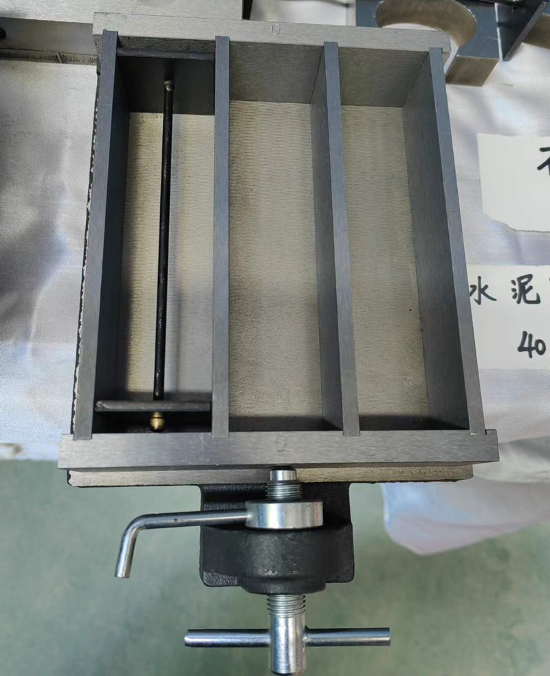 40x40x160mm Kolme jengiä Cement Mortar Prism Mould