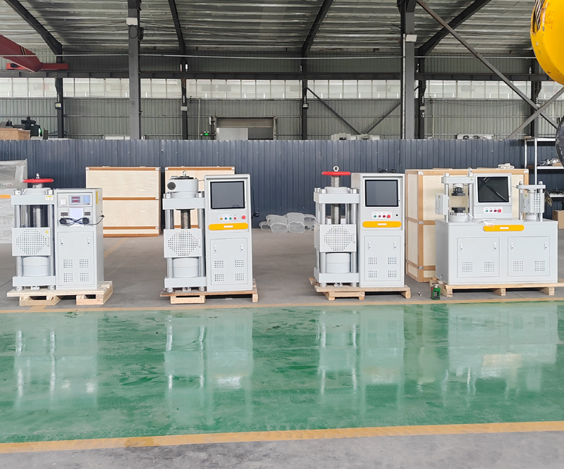2000kn -betonin puristuskone testattavaksi