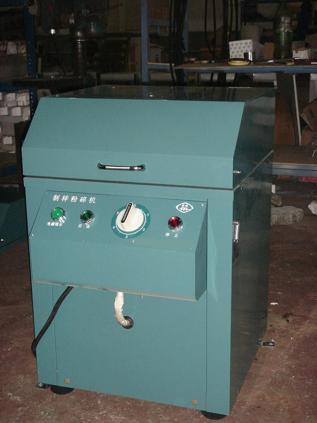 Laboratoriomalmin jauhamylly mahcine